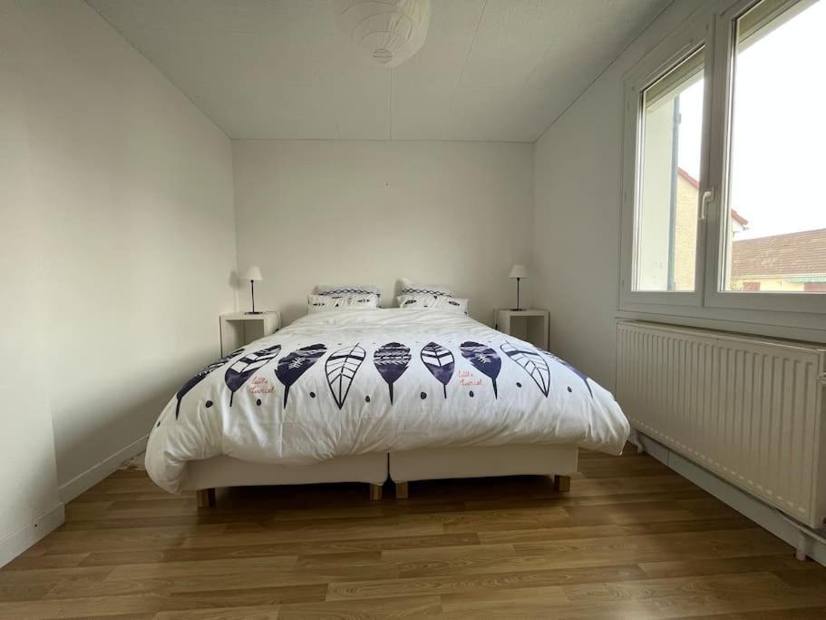 Maisonnette - Jardin Exterieur Champagne-sur-Seine Eksteriør billede